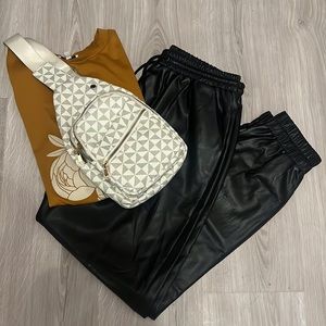 Mittoshop Faux leather joggers